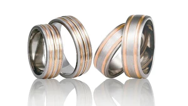 Obrączki tytanowe czy złote - co wybrać, aby uniknąć rozczarowania?